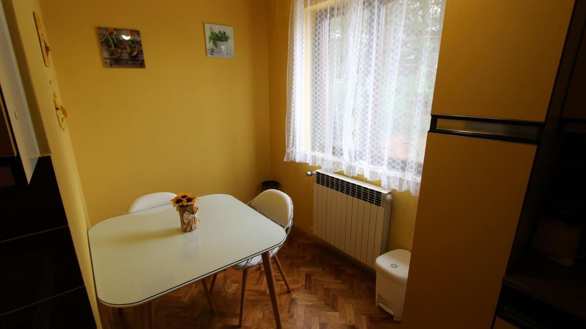 מאלינסקה Apartment Studio Ljutic מראה חיצוני תמונה