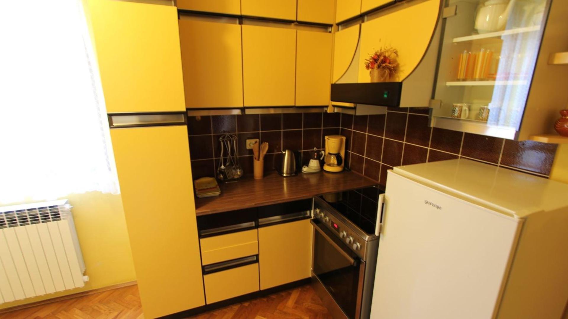 מאלינסקה Apartment Studio Ljutic מראה חיצוני תמונה